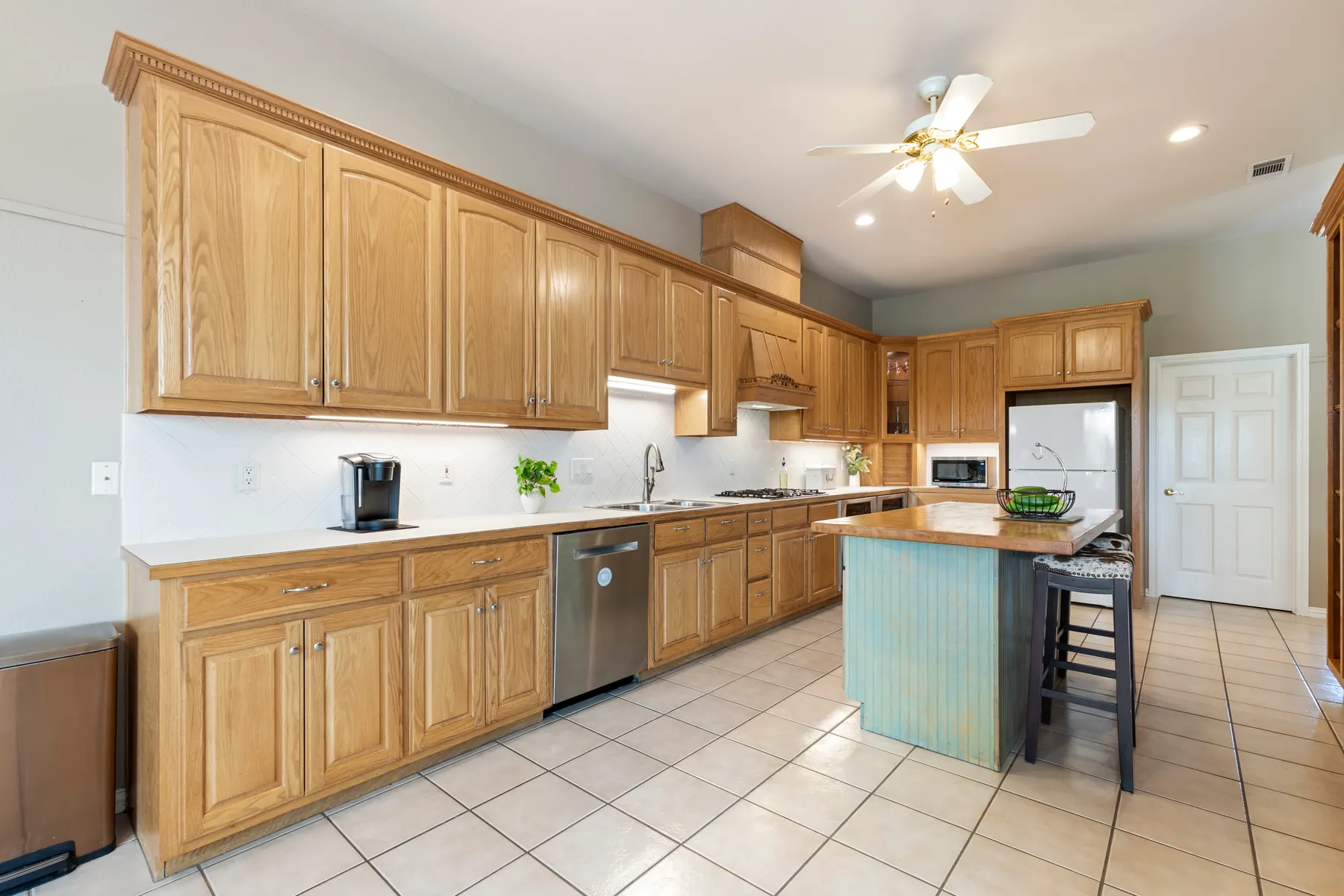 Kitchen island and built-in storage